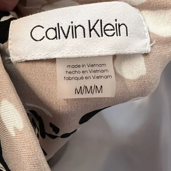 Calvin Klein No Wrinkle Top - Picture 5 of 8